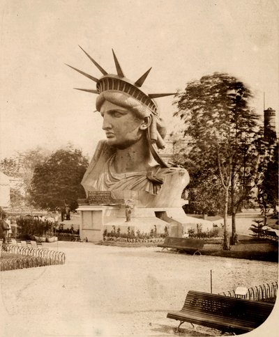 La testa della Statua della Libertà in mostra a Parigi da Albert Fernique