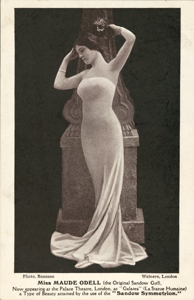 Maude Odell, attrice teatrale americana da Alexander Bassano