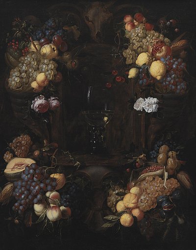 Cartiglio con ghirlande di frutta e un bicchiere di vino da Alexander Coosemans