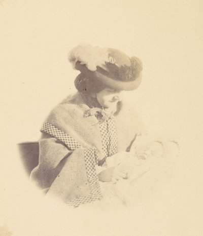 [Ritratto vignettato, donna che tiene un bambino] da Alfred Capel Cure