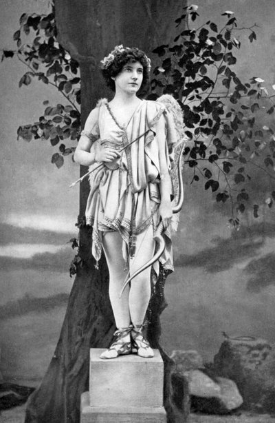 Unity Moore 1894-1981, attrice irlandese, 1911-1912 da Alfred Ellis and Walery