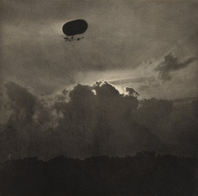 Un dirigibile, pubblicato ottobre 1911 da Alfred Stieglitz