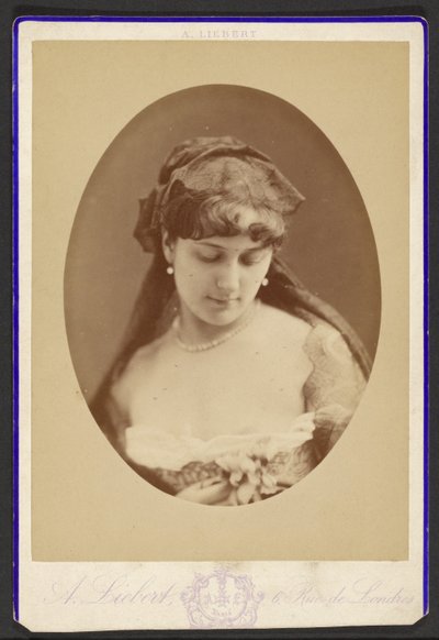 Porträt einer jungen Frau da Alphonse J. Liébert