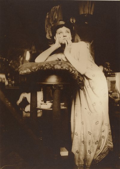 [Female Model Wearing a Tiara, Paris] da Alphonse Maria Mucha