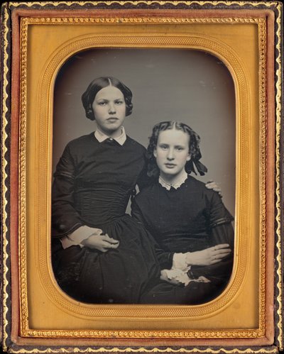 Ritratto di due ragazze da American 19th Century