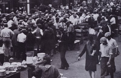 Chicago: Il Ghetto in un Giorno Affollato da American Photographer (after)