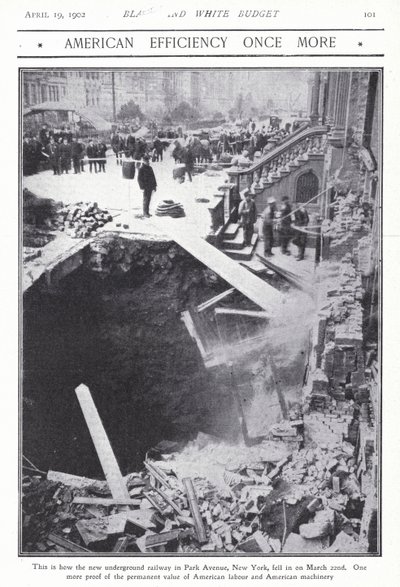 Crollo di parte del tunnel della metropolitana su Park Avenue, New York City, USA, 22 marzo 1902 da American Photographer (after)