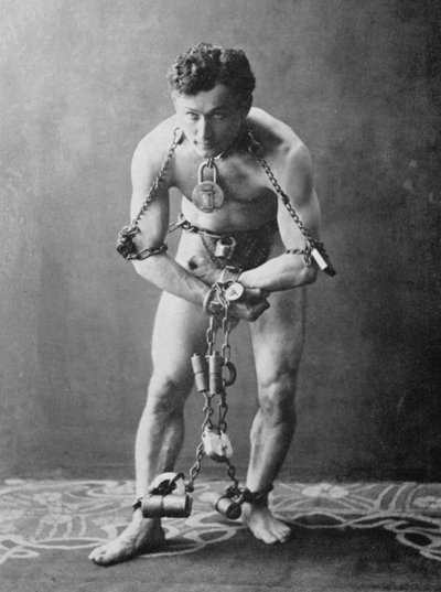 Harry Houdini, c.1900 (foto in b/n) da American Photographer (after)