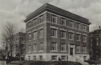 Università di Harvard: Wolcott Gibbs Memorial Laboratory, T Jefferson Coolidge Chemical Laboratory da American Photographer (after)