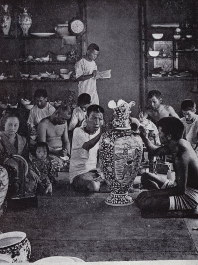 Decoratori di porcellana al lavoro, nelle famose fabbriche Kinkosan ad Awata, Kioto da American Photographer (after)