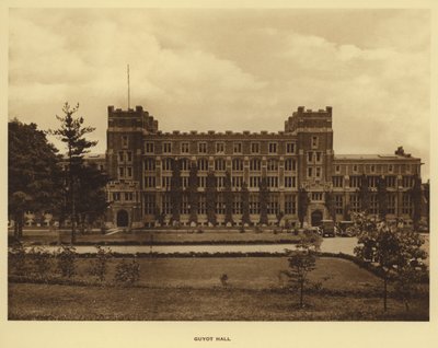 Università di Princeton: Guyot Hall da American Photographer (after)