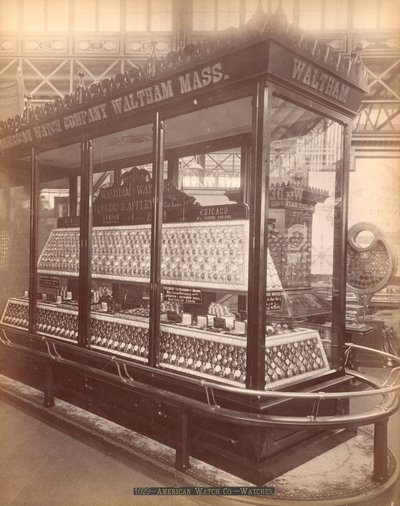 Esposizione della American Watch Co., Edificio Principale, Esposizione Internazionale del Centenario, Filadelfia, 1876 da American Photographer