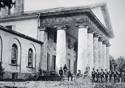 Truppe federali che occupano la villa di Robert E. Lee, Arlington House da American Photographer