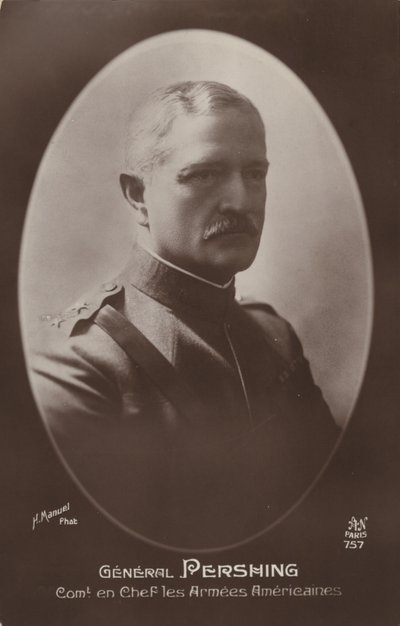 Generale John J Pershing (foto b/n) da American Photographer