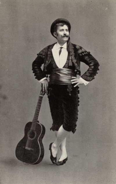 Guiseppe Campanari, nel ruolo di Figaro, in "Il barbiere di Siviglia" (foto b/n) da American Photographer