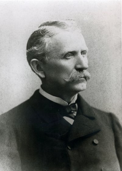 James B. Hume, capo dei detective della Wells Fargo da American Photographer