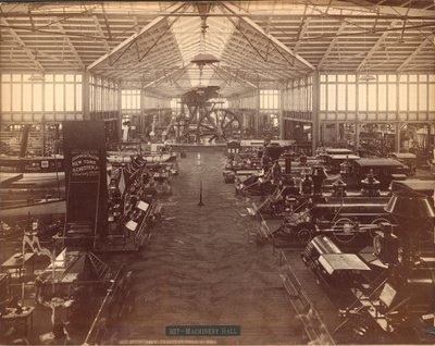 Machinery Hall, dal lato nord, Esposizione Internazionale del Centenario di Filadelfia, 1876 da American Photographer