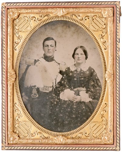 Ritratto di Hamilton Branch e di una donna non identificata (dagherrotipo) da American Photographer