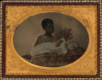 Ritratto di ragazza e bambino post mortem, c. 1860 (foto) da American Photographer
