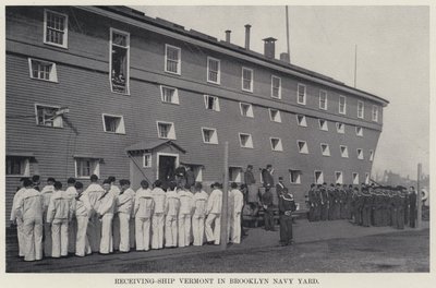 Nave ricevente Vermont nel Brooklyn Navy Yard da American Photographer