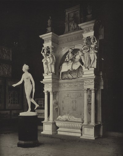 Tomba di Louis De Brézé nella Cattedrale di Rouen da American Photographer