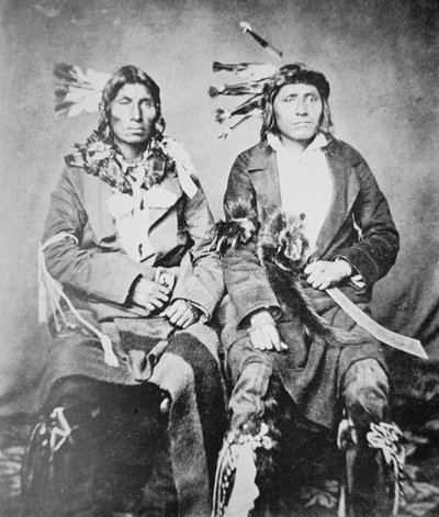 Due capi Sioux da American Photographer