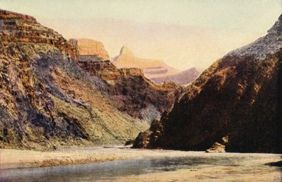 Zoroastro dal fiume, Parco Nazionale del Grand Canyon (foto a colori) da American Photographer