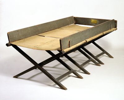 Letto da campo che si dice sia stato usato da George Washington a Valley Forge, c.1777-85 da American School
