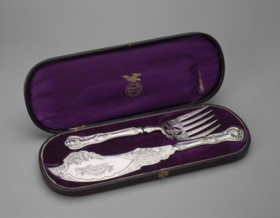 Coltello e forchetta da pesce con custodia da American School