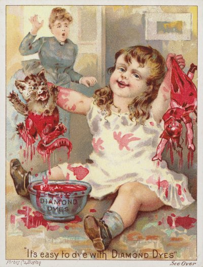 Ragazza che immerge un gatto e una bambola nella tintura rossa da American School