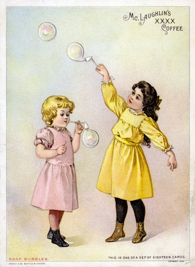 Ragazze che soffiano bolle da American School