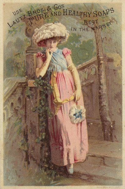 Signora che posa sui gradini da American School