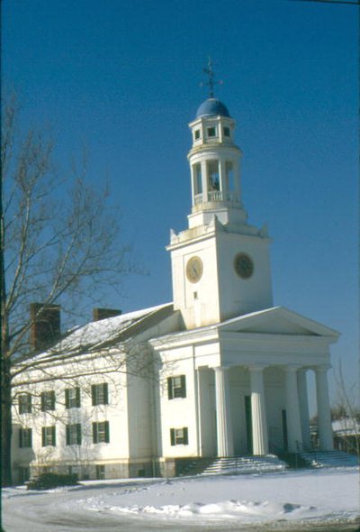 La Prima Chiesa Parrocchiale da American School