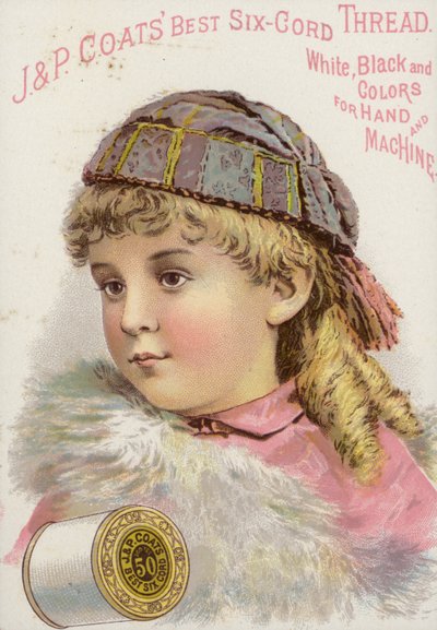 Giovane ragazza con cappello e sciarpa da American School