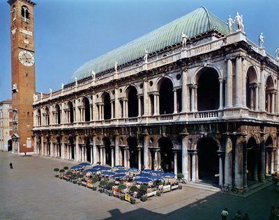 Vista della facciata della Basilica Palladiana, costruita 1549-1614 da Andrea Palladio