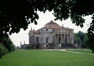 Veduta della villa Almerico-Capra detta La Rotonda di Andrea Palladio (1567-1570) completata da Vincenzo Scamozzi (1591), Vicenza, Italia da Andrea and Scamozzi Vincenzo Palladio