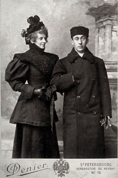 Zinaida Gippius, poetessa russa, con lo storico dell