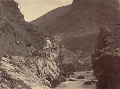 Piastra 41. Canone Weber, da sotto la Porta del Diavolo, 1869 (foto) da Andrew Joseph Russell
