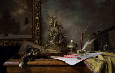 Scrivania con pistola a pietra focaia da Andrey Morozov