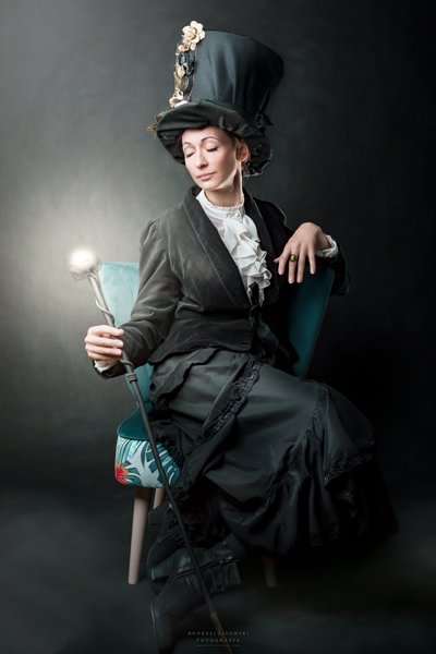 Elegante ritratto in stile steampunk da Andrzej Lisowski