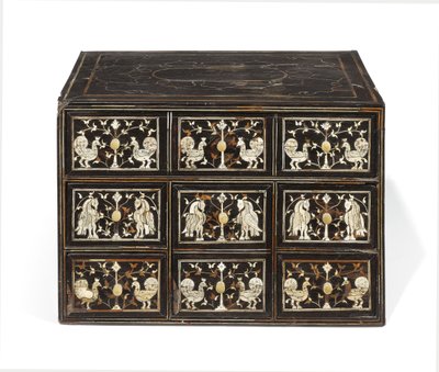 Mobiletto da tavolo, fine XVII secolo da Anglo Indian School