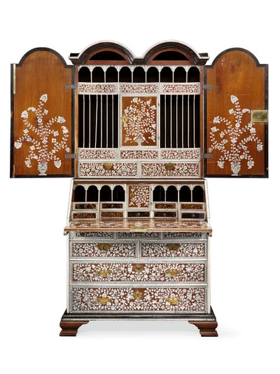 Bureau-cabinet, Vizagapatam, c.1720-30 da Anglo Indian School