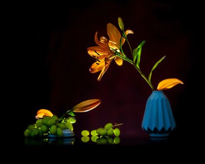 Natura morta con gigli dai colori vivaci da Annie Poreider