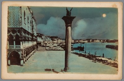 Veduta di Piazza San Marco con le Colonne di San Marco e l