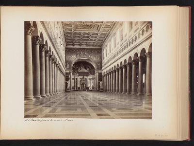 Interno della Basilica di San Paolo fuori le Mura a Roma, Italia da Anonymous