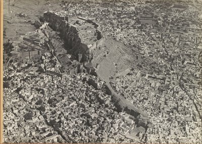 Città con un forte, vista dall