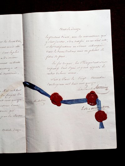 Articolo 12 del Trattato del 1815 tra la Francia e le Coalizioni. Secondo Trattato di Parigi firmato da Armand Emmanuel de Vignerot du Plessis, Duca di Richelieu: il Trattato prevede la cooperazione tra Austria, Regno Unito, Prussia e Russia da Anonymous Anonymous