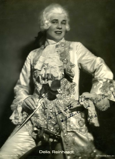 Delia Reinhardt (1892-1974) in "Le nozze di Figaro" di Wolfgang Amadeus Mozart, Anonimo da Anonymous Anonymous