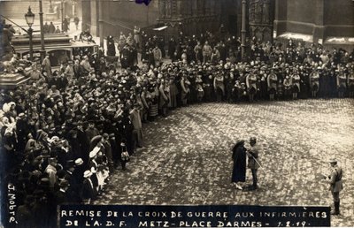 Prima Guerra Mondiale 1914-1918: consegna della croce di guerra alle infermiere dell