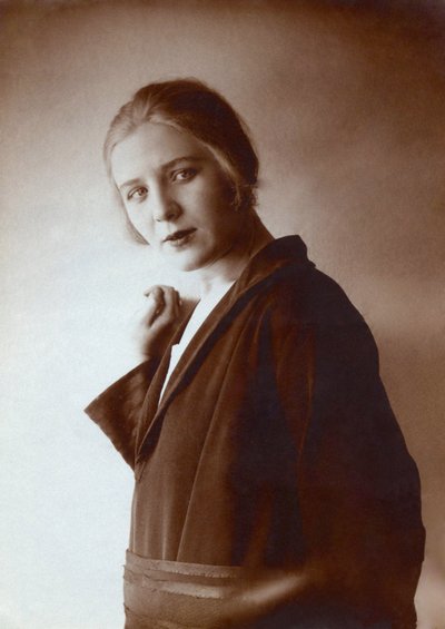 Izabella Danilovna Yurieva (1899-2000), Anonimo da Anonymous Anonymous